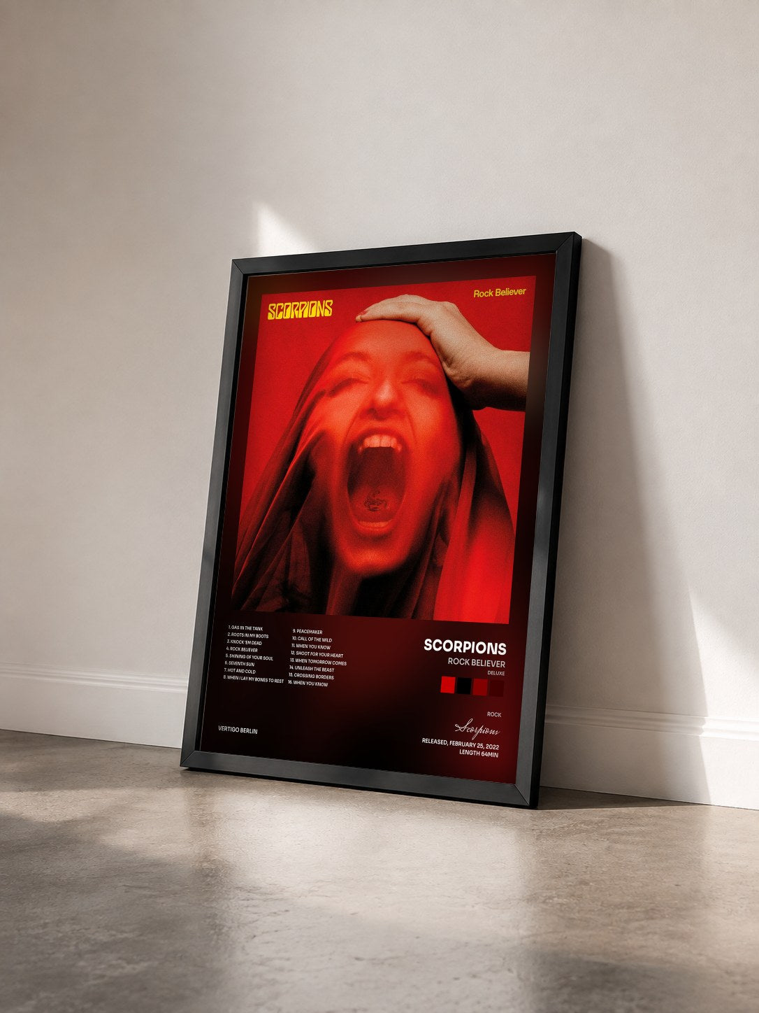 #noir Tableau de l'album Rock Believer (Deluxe) de Scorpions vu de trois quarts, cadre noir