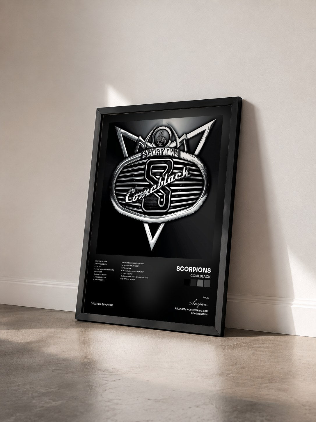 #noir Tableau de l'album Comeblack de Scorpions vu de trois quarts, cadre noir