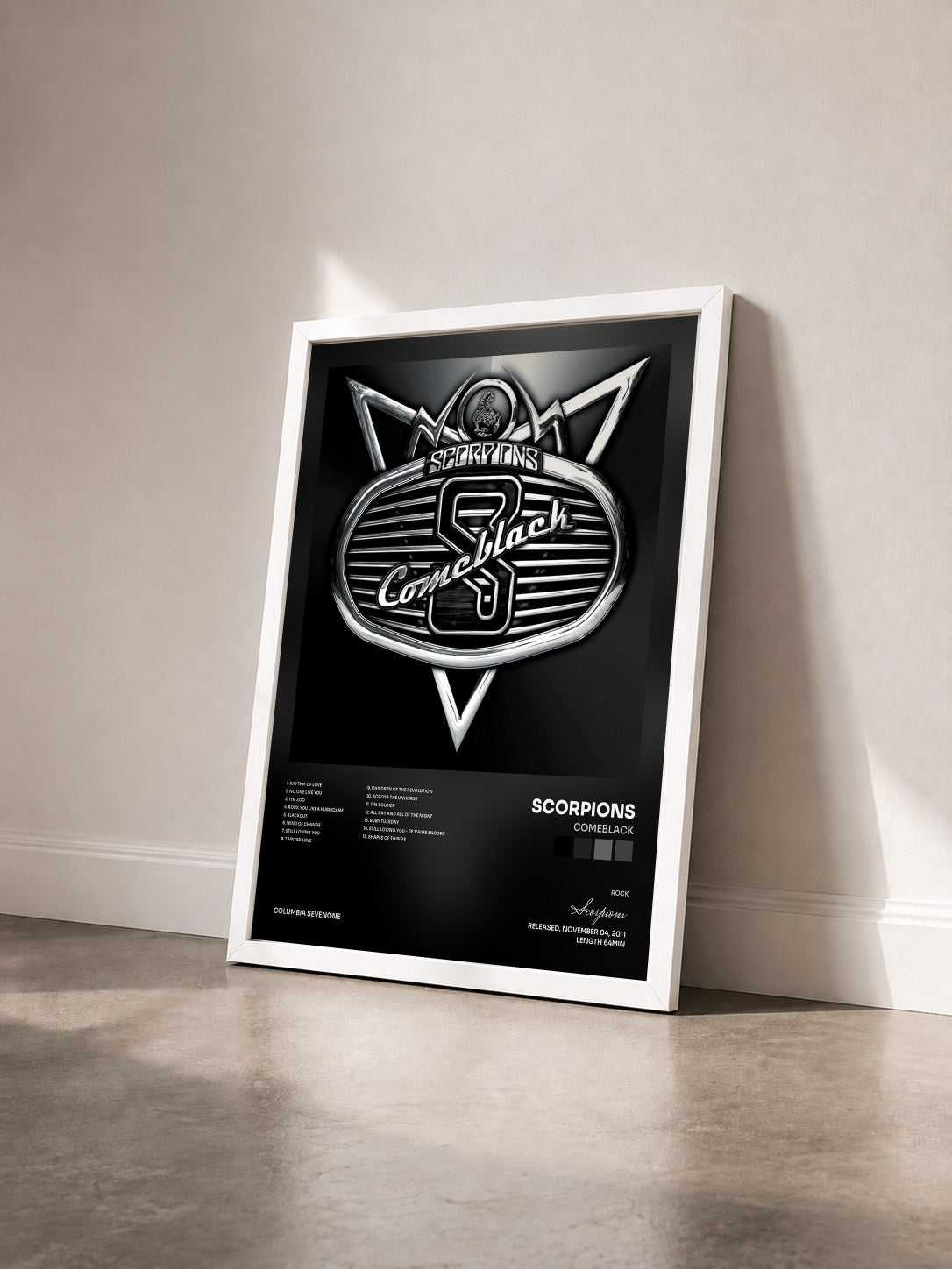 #blanc Tableau de l'album Comeblack de Scorpions vu de trois quarts, cadre blanc
