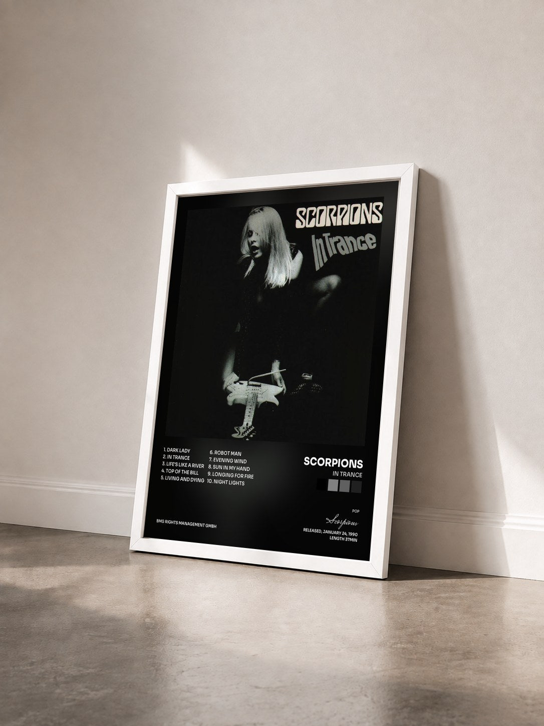 #blanc Tableau de l'album In Trance de Scorpions vu de trois quarts, cadre blanc