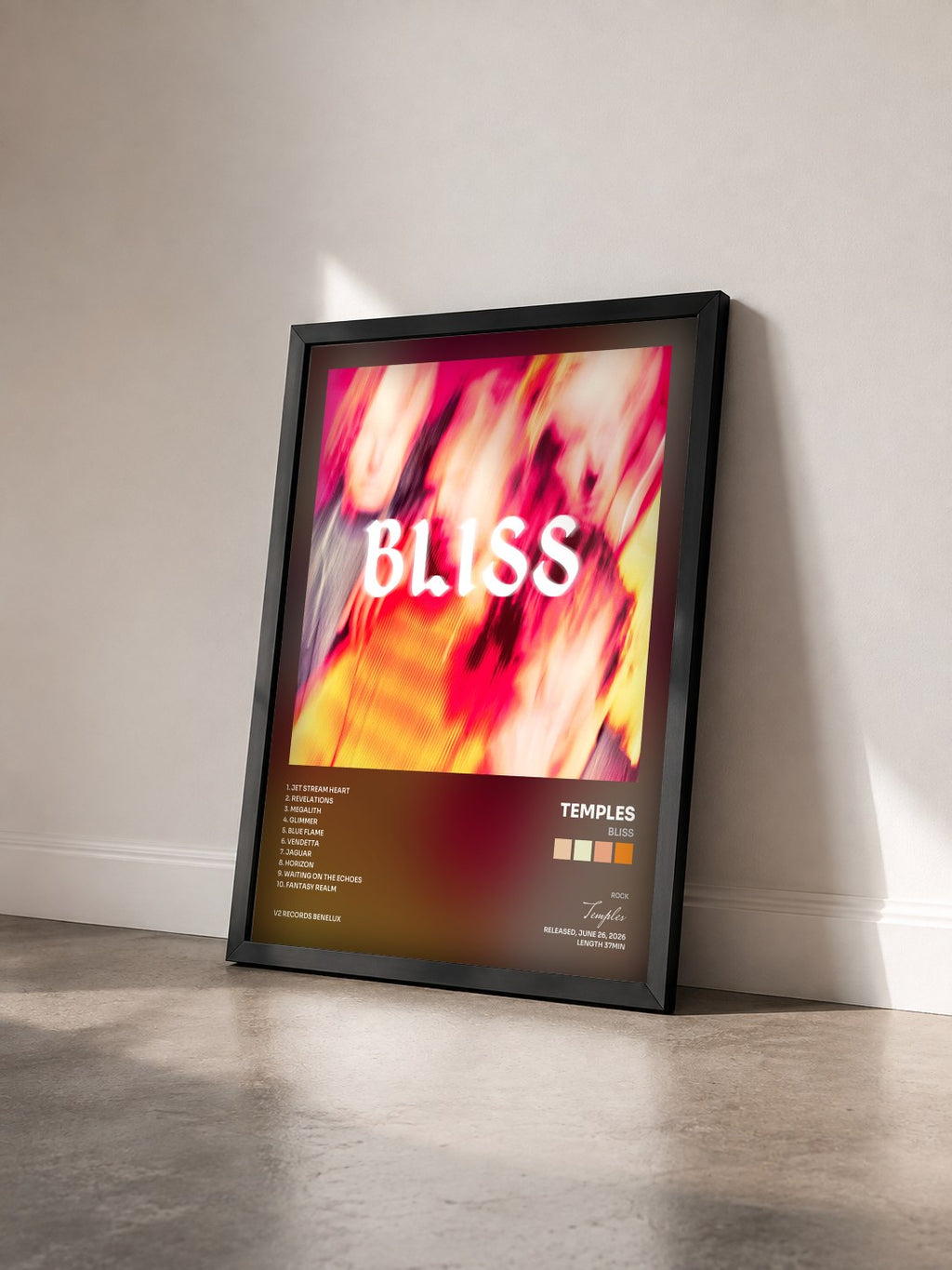 #noir BLISS von Temples als gerahmter Kunstdruck von schräg gesehen, schwarzer Rahmen