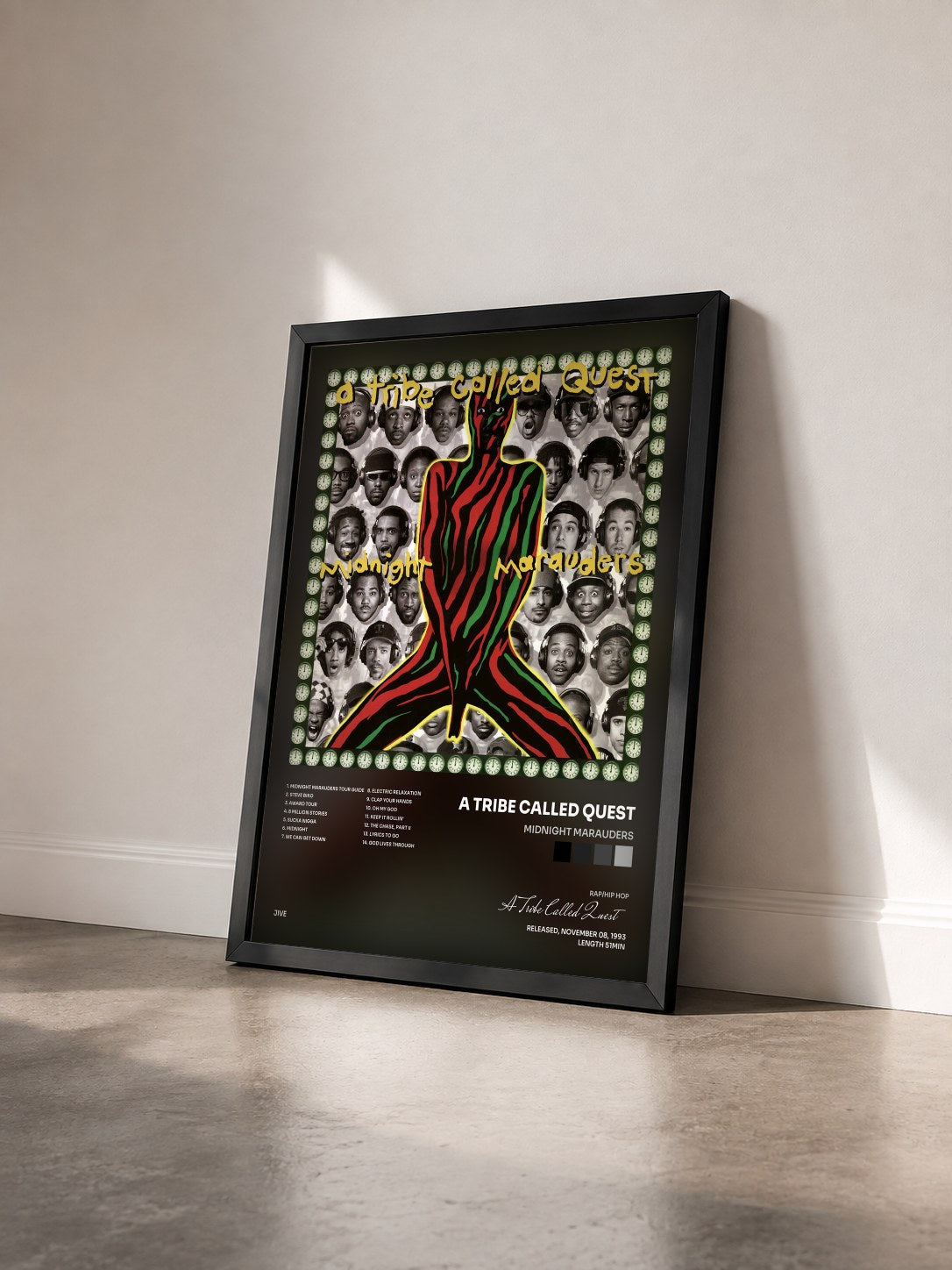 #noir Tableau de l'album Midnight Marauders de A Tribe Called Quest vu de trois quarts, cadre noir
