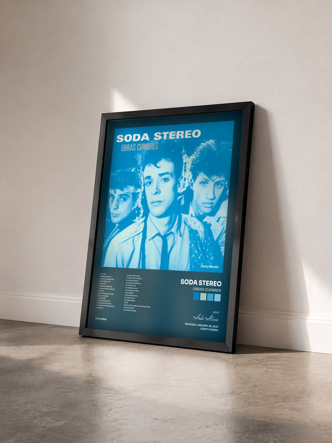 #noir Tableau de l'album Obras Cumbres de Soda Stereo vu de trois quarts, cadre noir