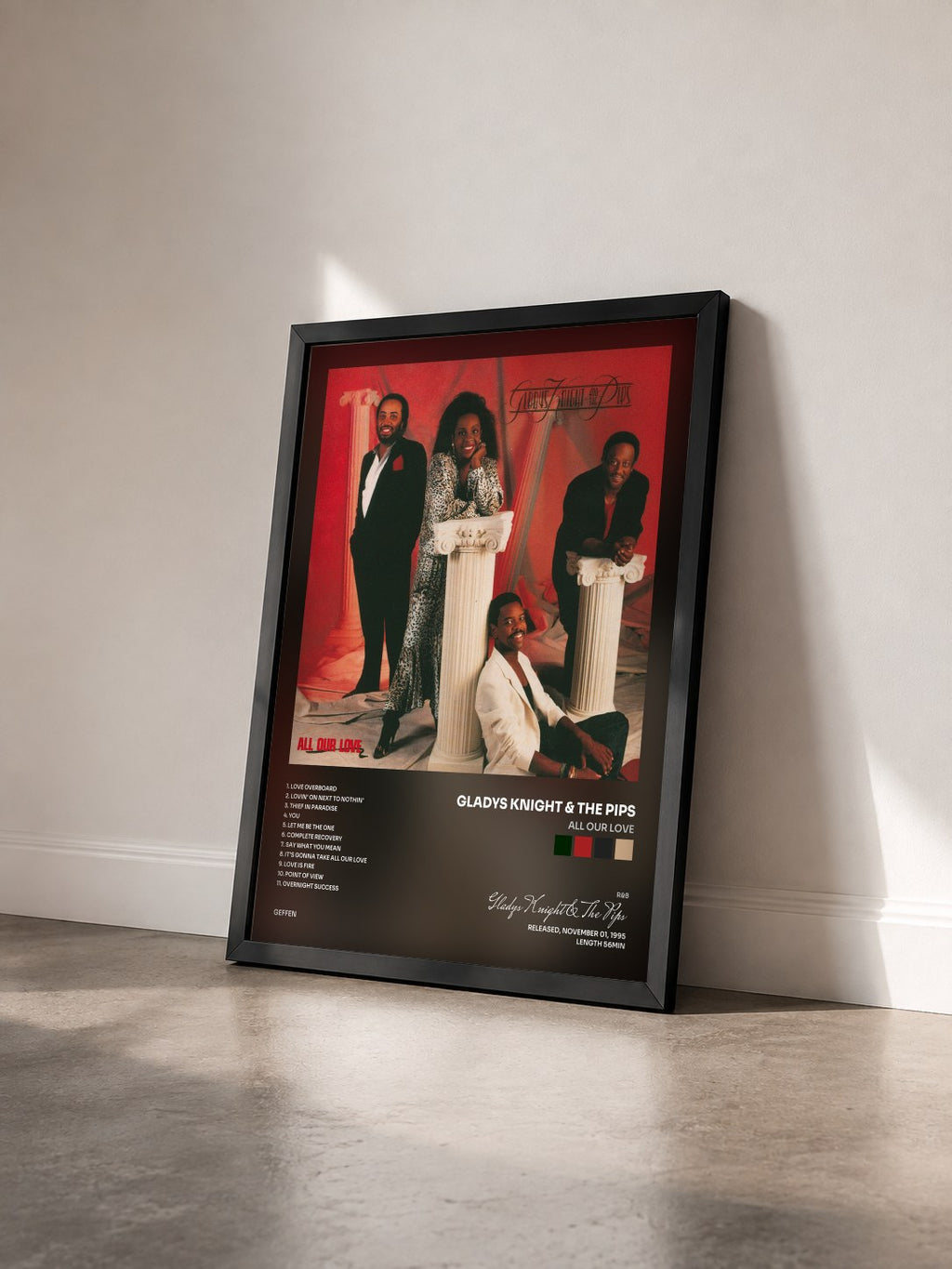 #noir Tableau de l'album All Our Love de Gladys Knight & The Pips vu de trois quarts, cadre noir