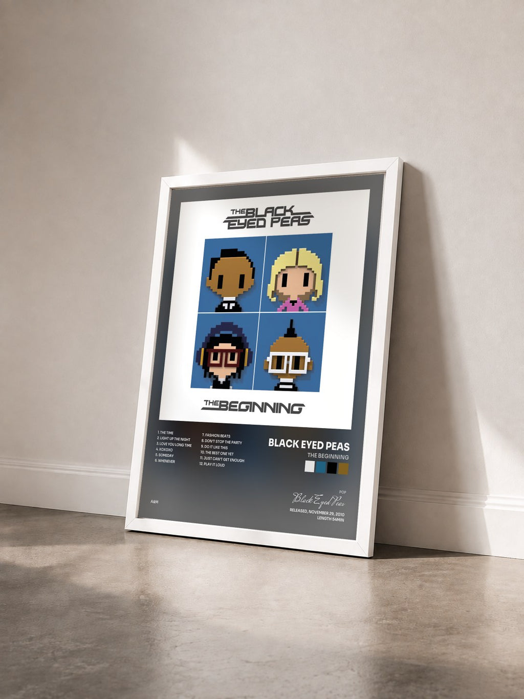 #blanc The Beginning von Black Eyed Peas als gerahmter Kunstdruck von schräg gesehen, weißer Rahmen