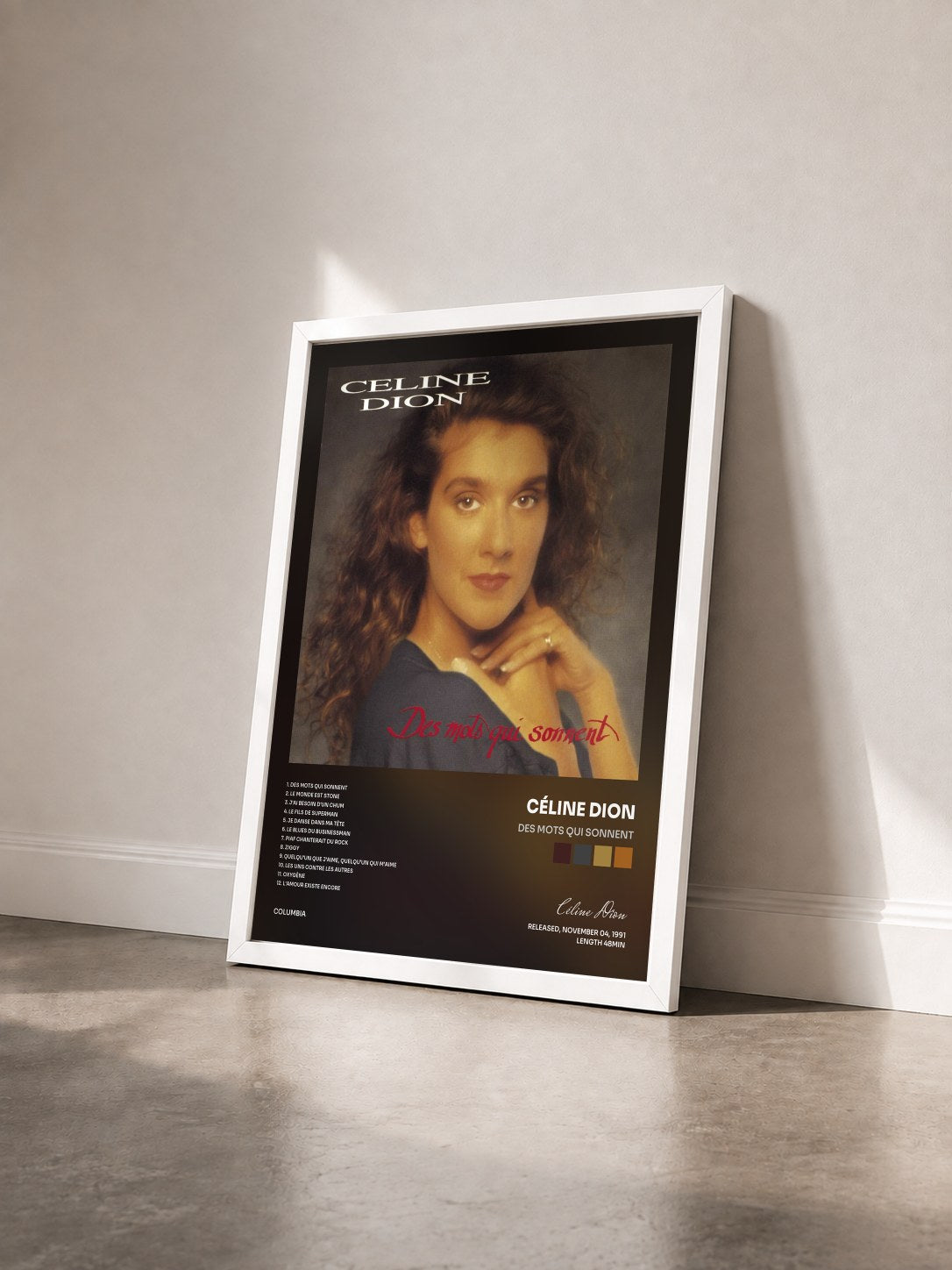 #blanc Tableau de l'album Des mots qui sonnent de Céline Dion vu de trois quarts, cadre blanc