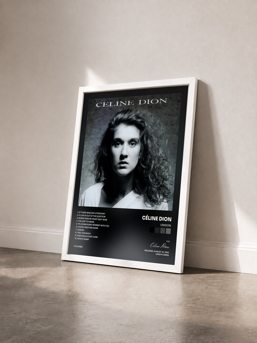 #blanc Tableau de l'album Unison de Céline Dion vu de trois quarts, cadre blanc