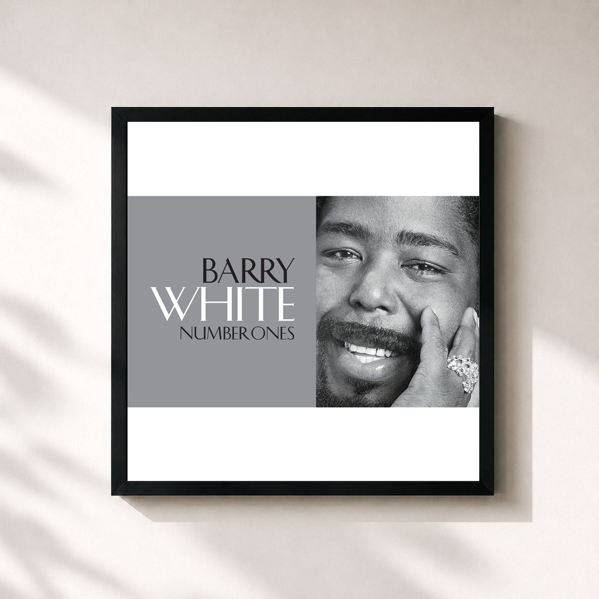 #noir Number Ones de Barry White en lámina cuadrada enmarcada, marco negro de 32x32 cm