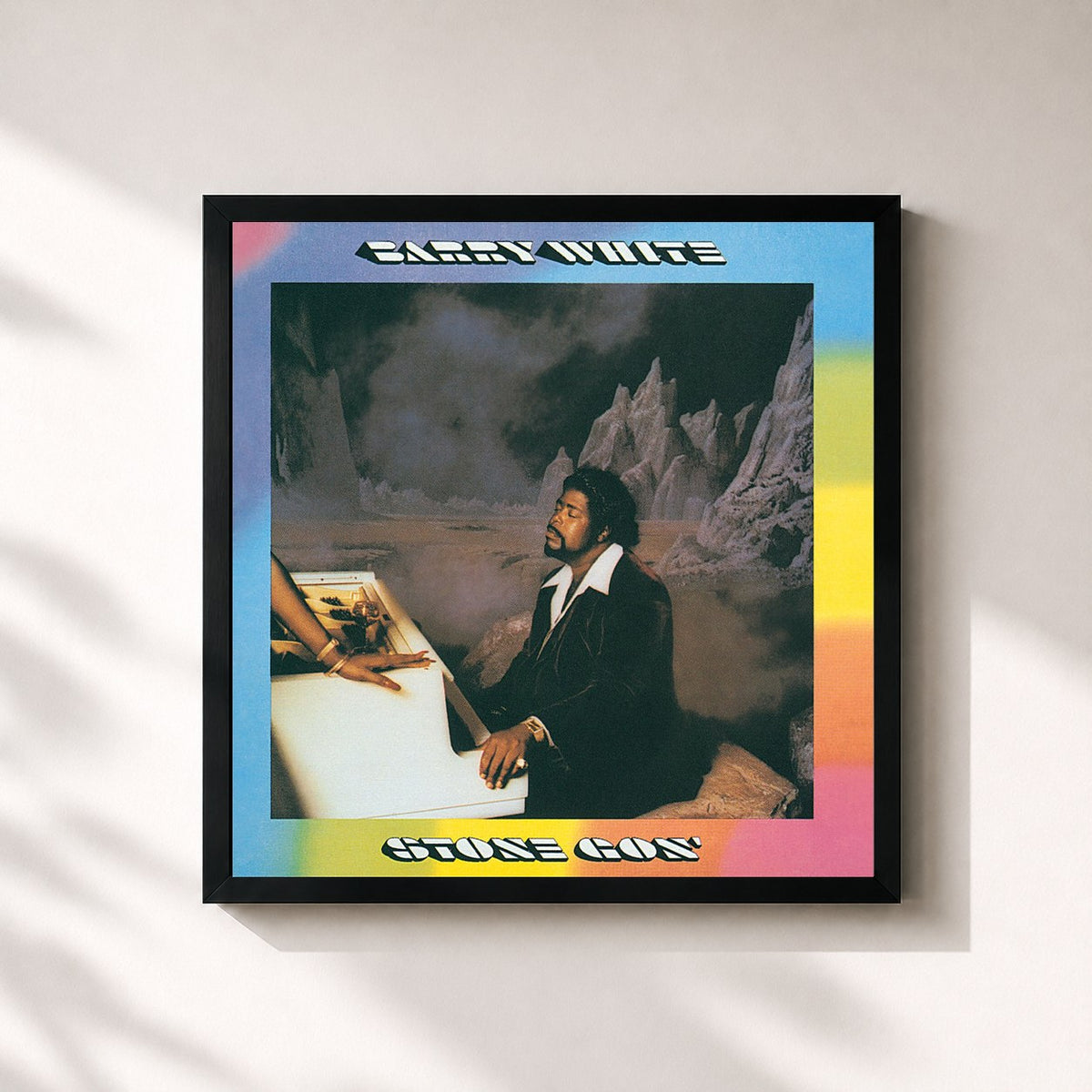 #noir Stone Gon' de Barry White en lámina cuadrada enmarcada, marco negro de 32x32 cm