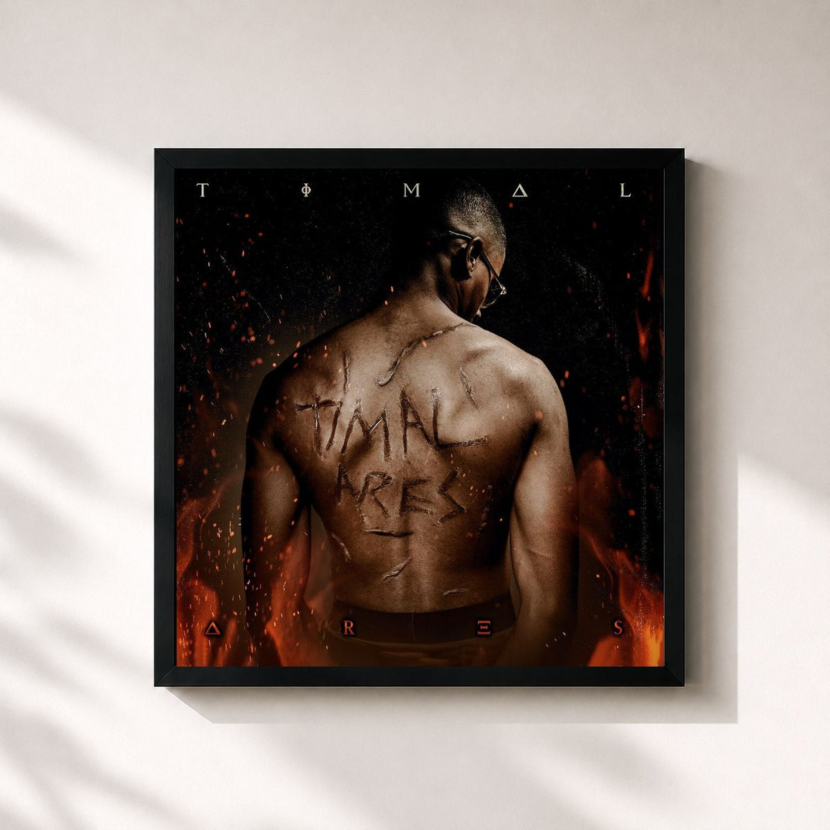 #noir Tableau carré de l'album Arès de Timal, cadre noir 32x32 cm