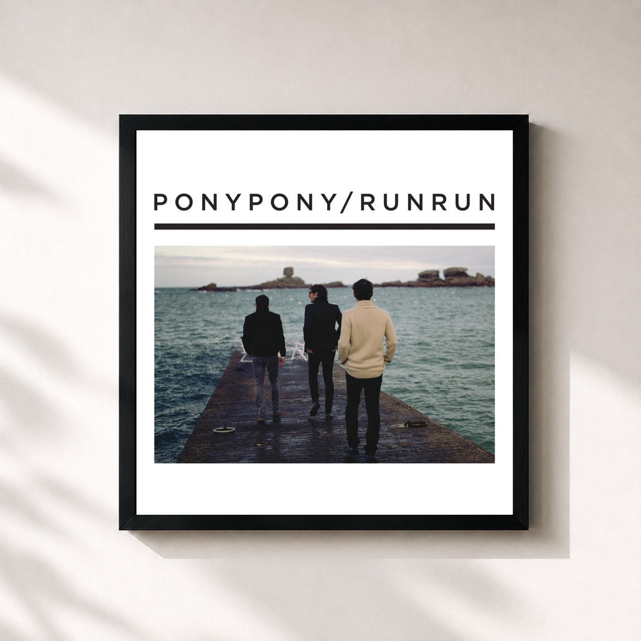 #noir Tableau carré de l'album Pony Pony Run Run de Pony Pony Run Run, cadre noir 32x32 cm