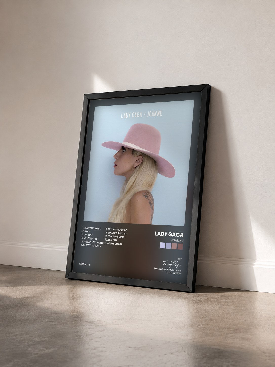 #noir Tableau de l'album Joanne de Lady Gaga vu de trois quarts, cadre noir