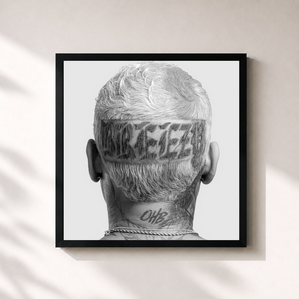 #noir Tableau carré de l'album Breezy de Chris Brown, cadre noir 32x32 cm