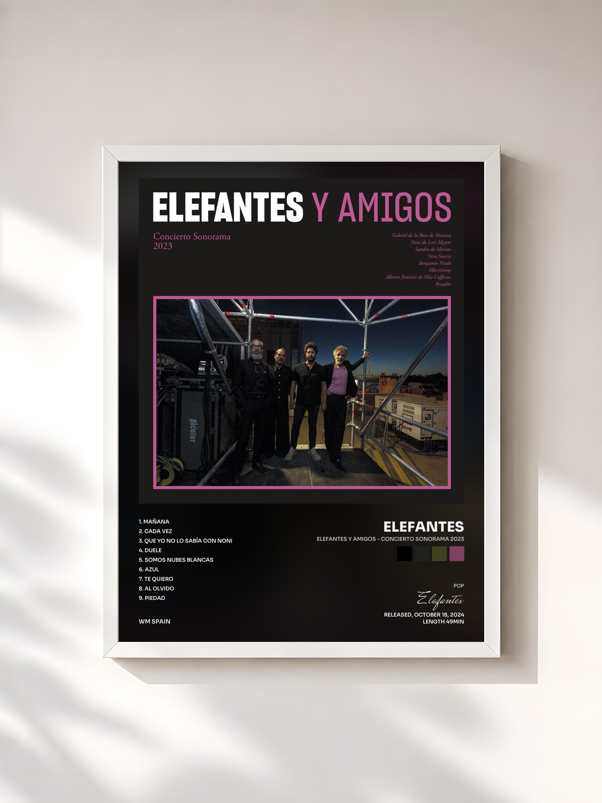 #blanc Tableau de l'album Elefantes y Amigos - Concierto Sonorama 2023 de Elefantes, cadre blanc, imprimé et encadré en France