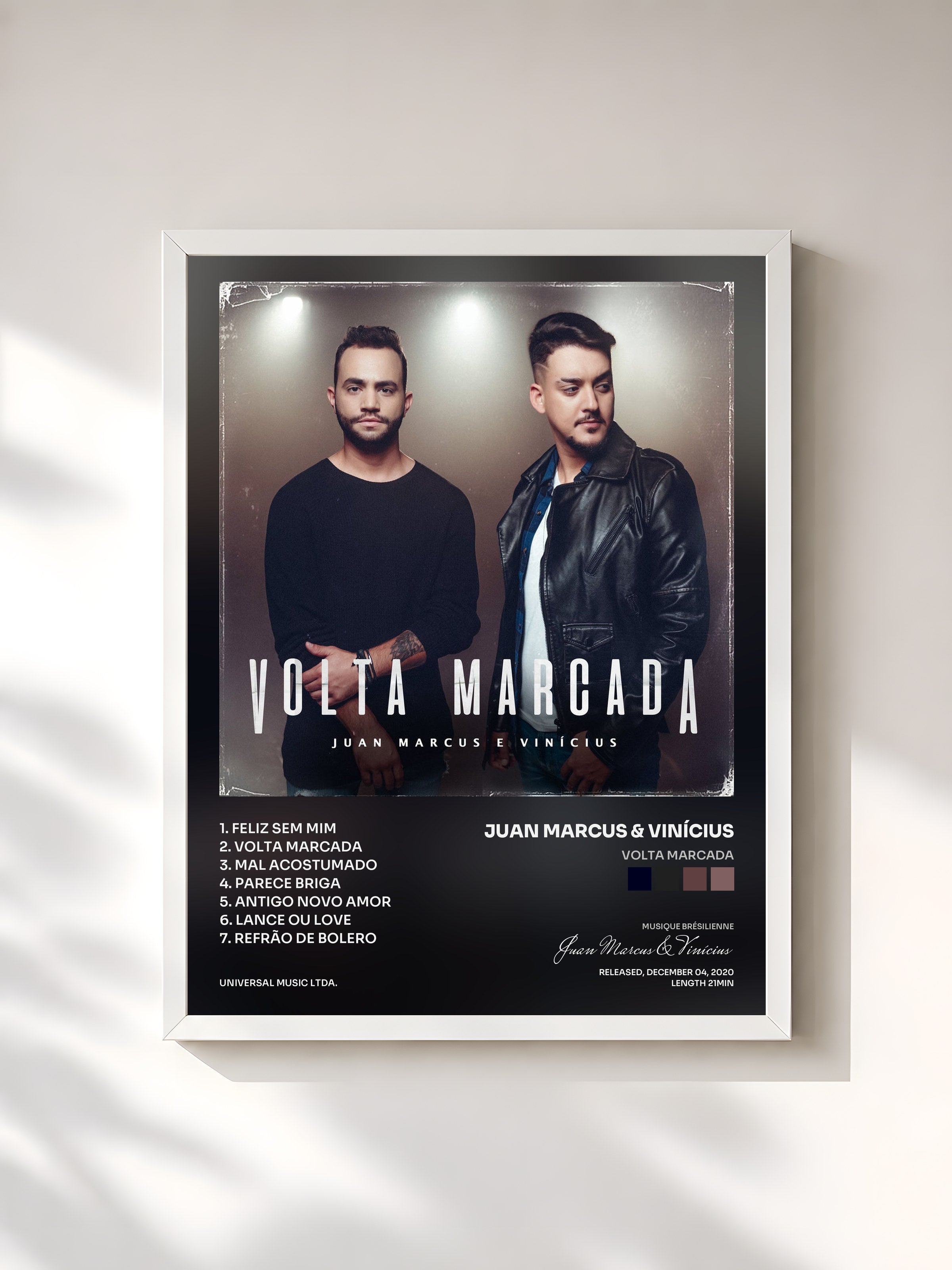 #blanc Tableau de l'album Volta Marcada de Juan Marcus & Vinícius, cadre blanc, imprimé et encadré en France