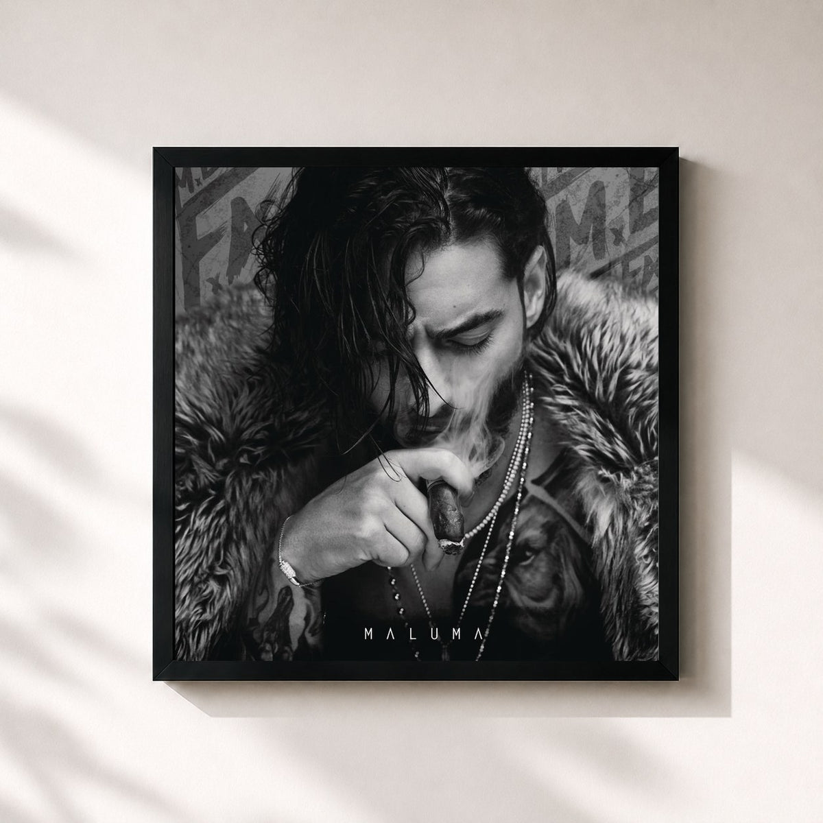 #noir Tableau carré de l'album F.A.M.E. de Maluma, cadre noir 32x32 cm