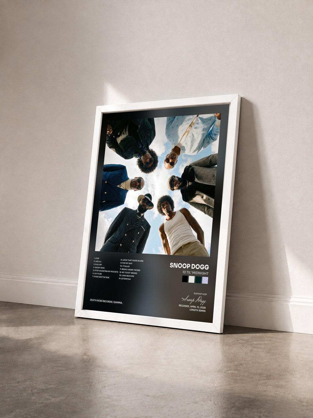 #blanc Tableau de l'album 10 Til' Midnight de Snoop Dogg vu de trois quarts, cadre blanc