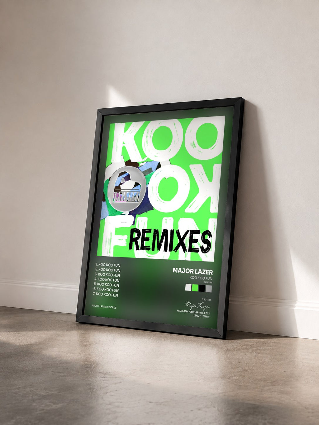 #noir Koo Koo Fun (Remixes) di Major Lazer in stampa incorniciata vista di tre quarti, cornice nera