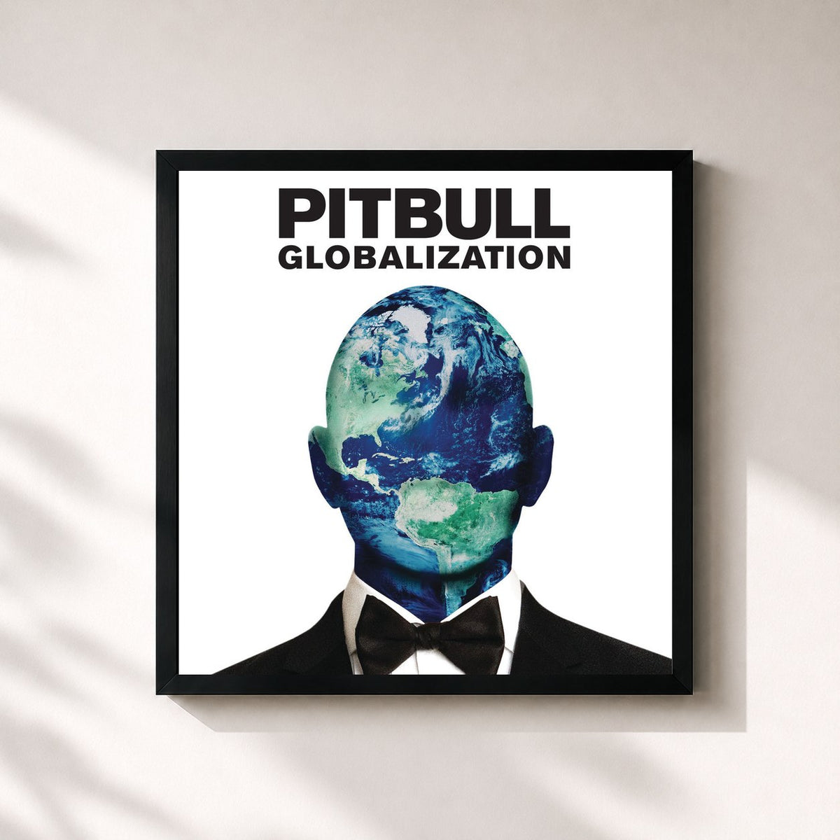 #noir Globalization von Pitbull als quadratischer Kunstdruck, schwarzer Rahmen 32x32 cm