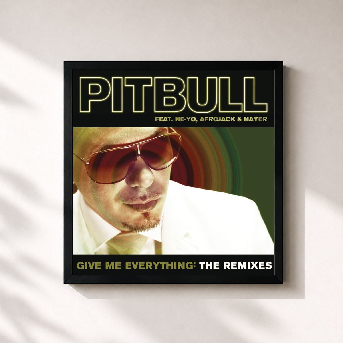 #noir Give Me Everything: The Remixes von Pitbull als quadratischer Kunstdruck, schwarzer Rahmen 32x32 cm