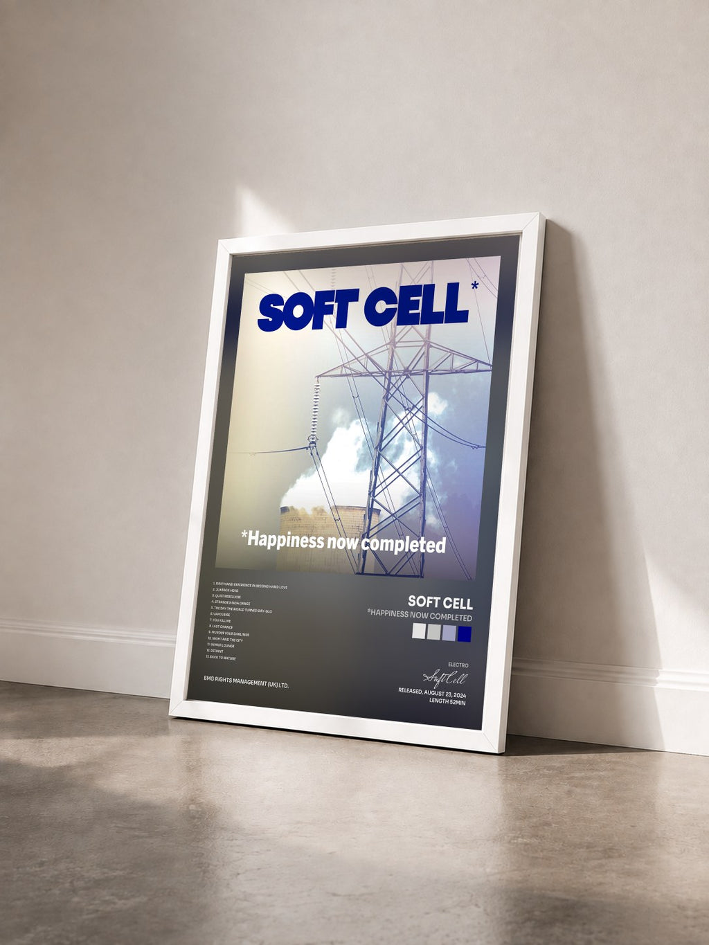 #blanc *Happiness Now Completed von Soft Cell als gerahmter Kunstdruck von schräg gesehen, weißer Rahmen