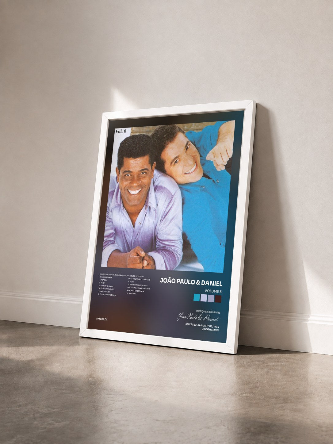 #blanc Tableau de l'album Volume 8 de João Paulo & Daniel vu de trois quarts, cadre blanc