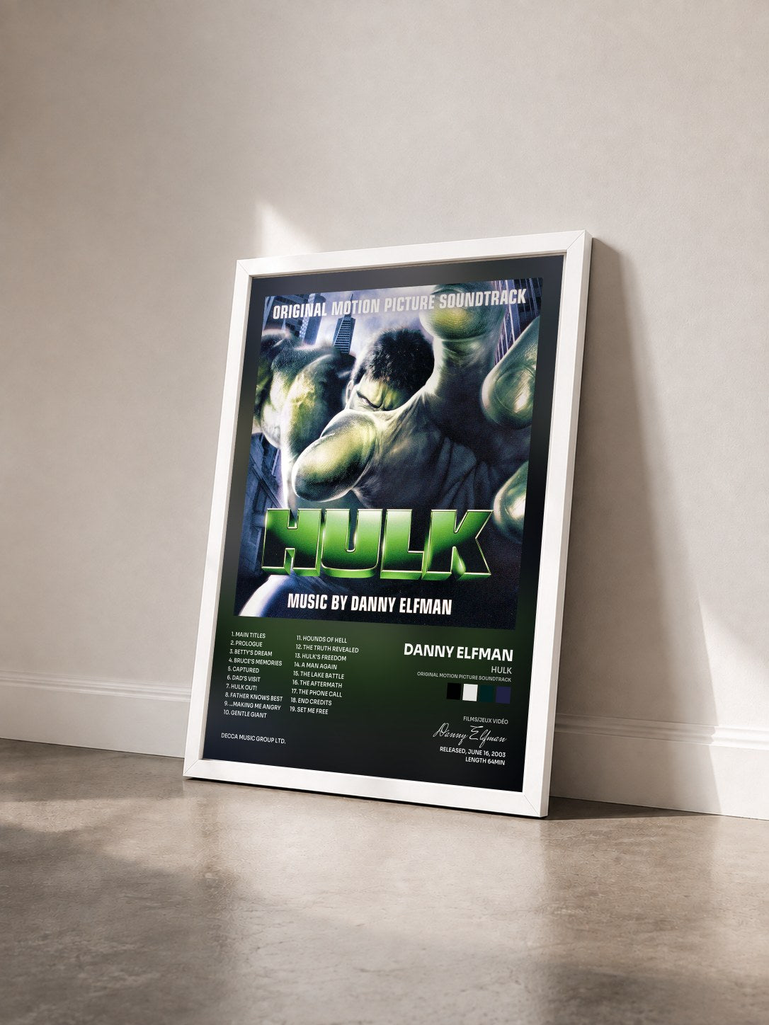 #blanc Tableau de l'album Hulk (Original Motion Picture Soundtrack) de Danny Elfman vu de trois quarts, cadre blanc