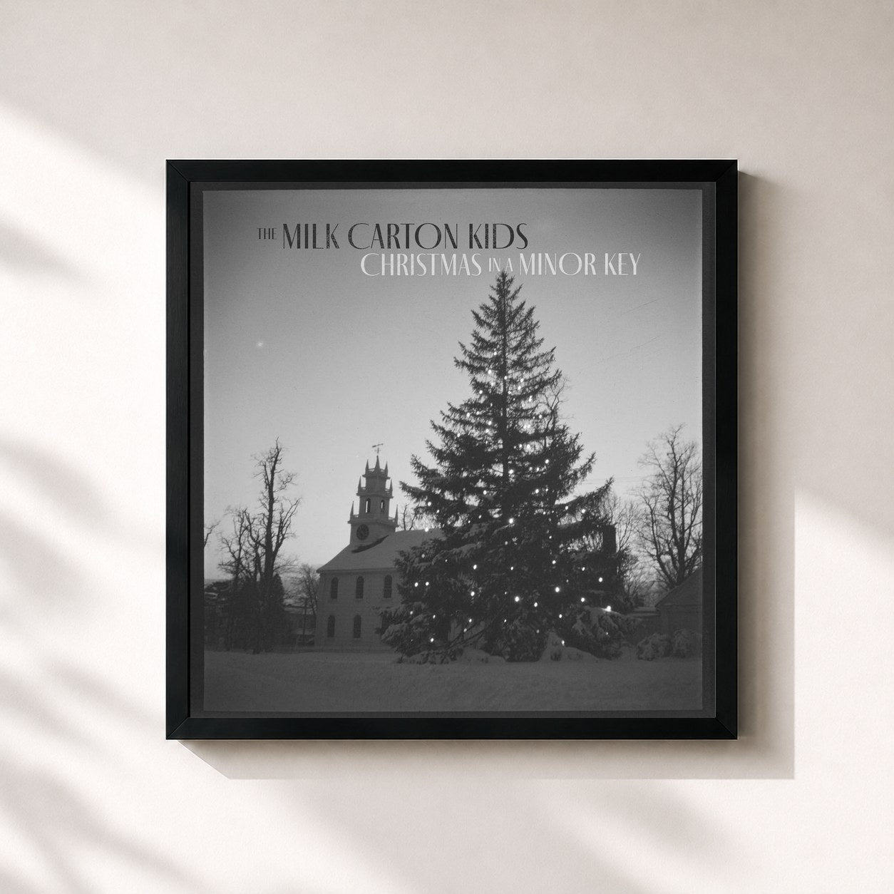 #noir Tableau carré de l'album Christmas In A Minor Key de The Milk Carton Kids, cadre noir 32x32 cm