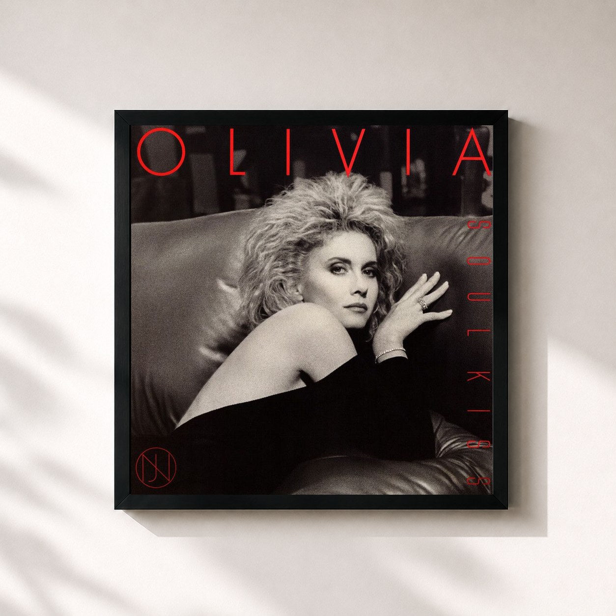 #noir Tableau carré de l'album Soul Kiss de Olivia Newton-John, cadre noir 32x32 cm