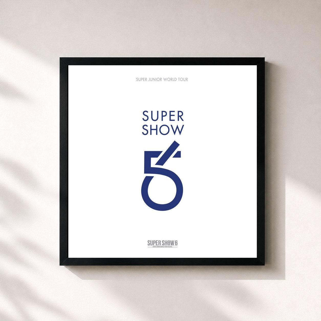 #noir Tableau carré de l'album SUPER SHOW 6 - SUPER JUNIOR The 6th WORLD TOUR de SUPER JUNIOR, cadre noir 32x32 cm