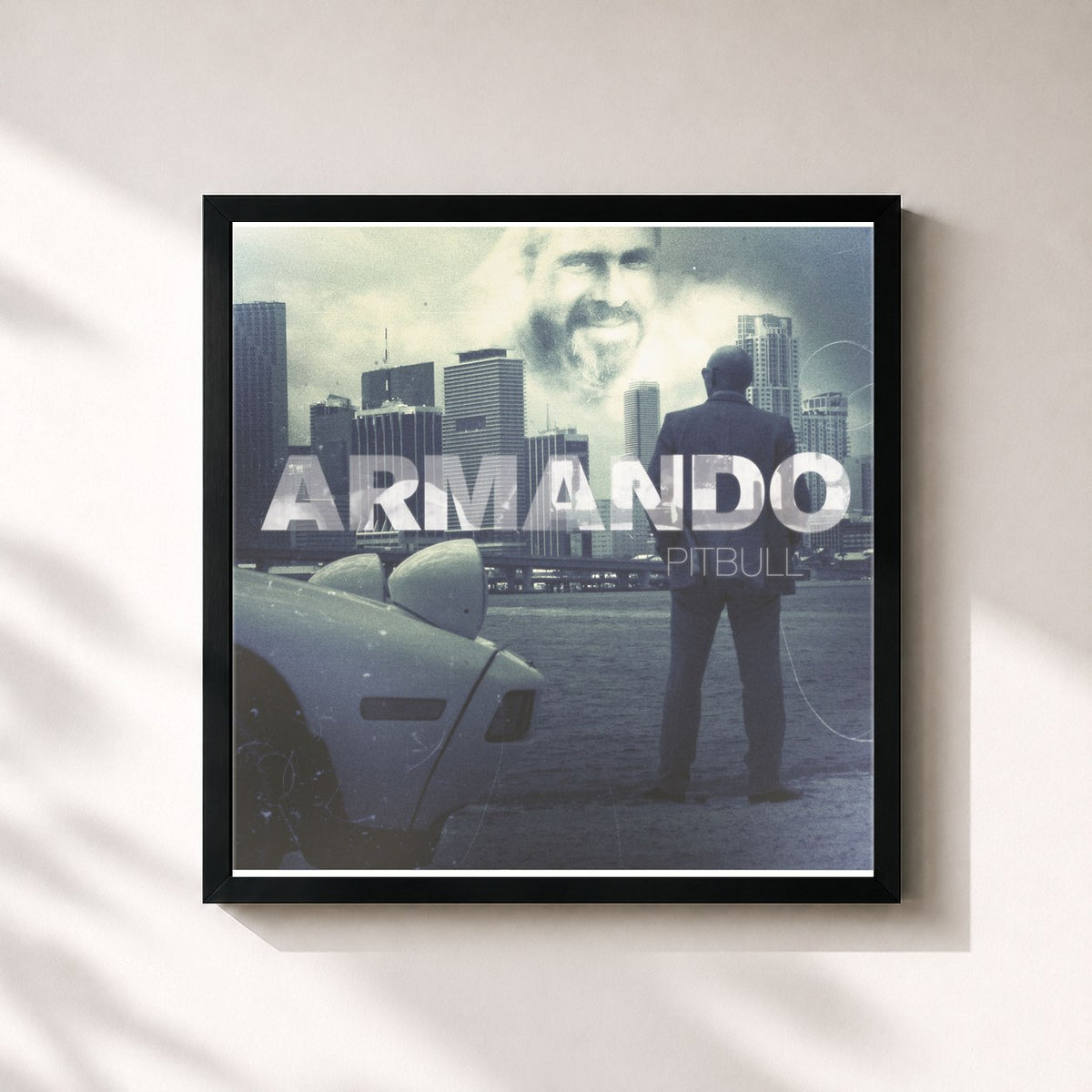 #noir Armando von Pitbull als quadratischer Kunstdruck, schwarzer Rahmen 32x32 cm