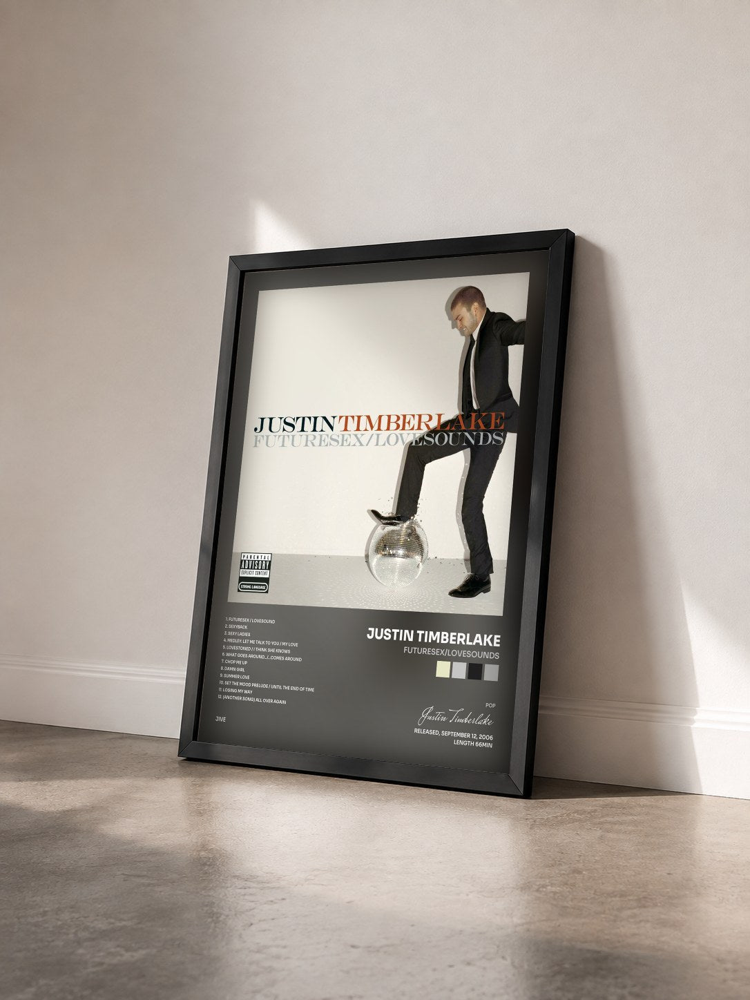 #noir Tableau de l'album FutureSex/LoveSounds de Justin Timberlake vu de trois quarts, cadre noir