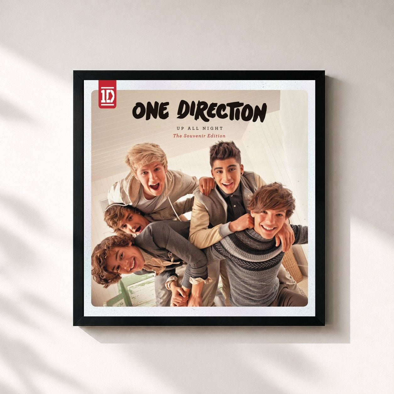 #noir Up All Night de One Direction en lámina cuadrada enmarcada, marco negro de 32x32 cm