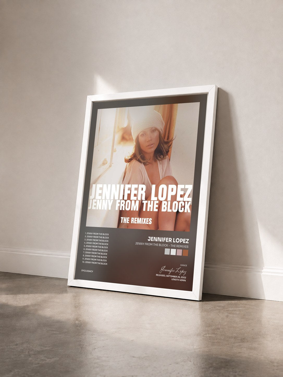 #blanc Tableau de l'album Jenny From The Block - The Remixes de Jennifer Lopez vu de trois quarts, cadre blanc