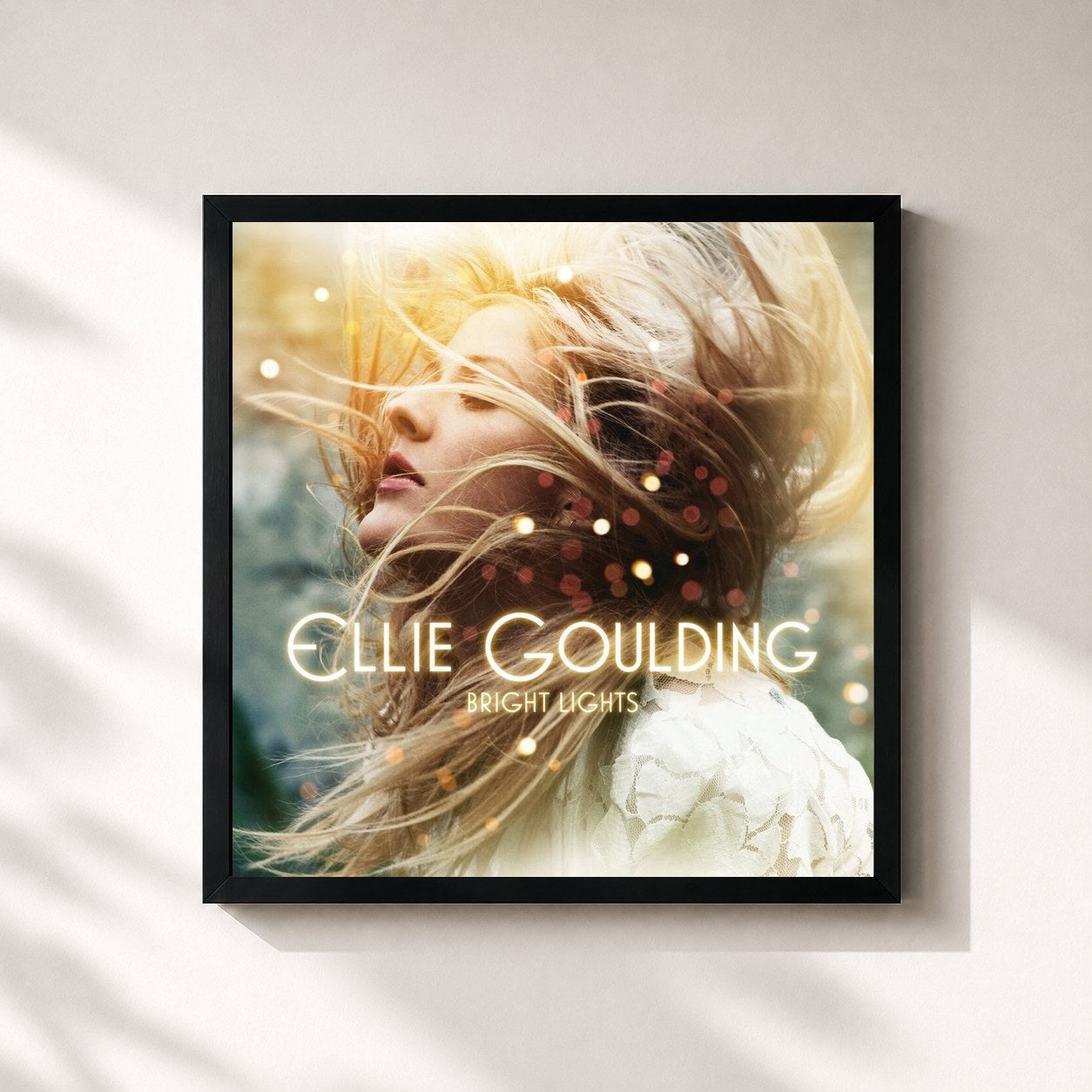 #noir Tableau carré de l'album Bright Lights (Lights Re-pack / Bonus Version) de Ellie Goulding, cadre noir 32x32 cm
