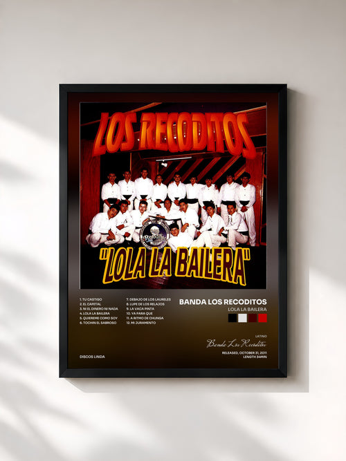 #noir Lola La Bailera de Banda Los Recoditos en lámina enmarcada, marco negro, impresa y enmarcada en Francia