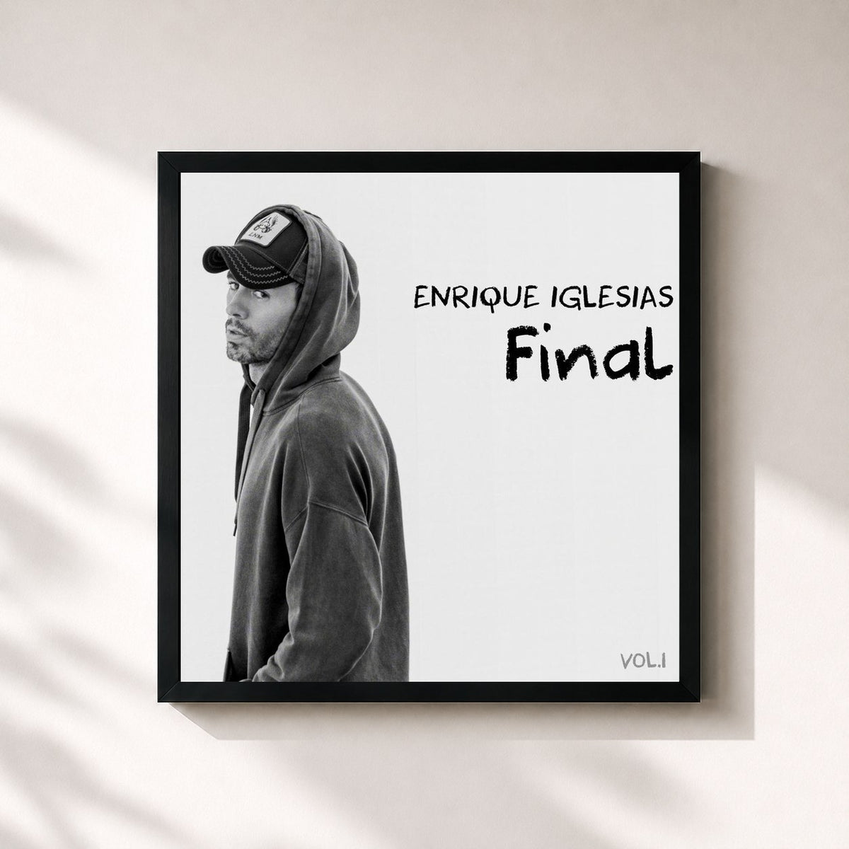 #noir FINAL (Vol.1) von Enrique Iglesias als quadratischer Kunstdruck, schwarzer Rahmen 32x32 cm