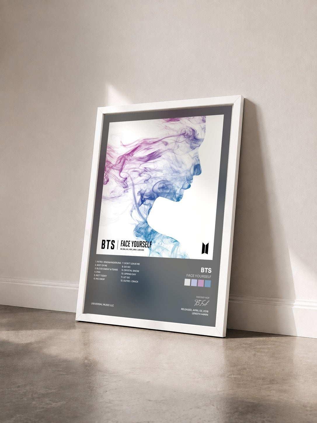 #blanc Tableau de l'album FACE YOURSELF de BTS vu de trois quarts, cadre blanc