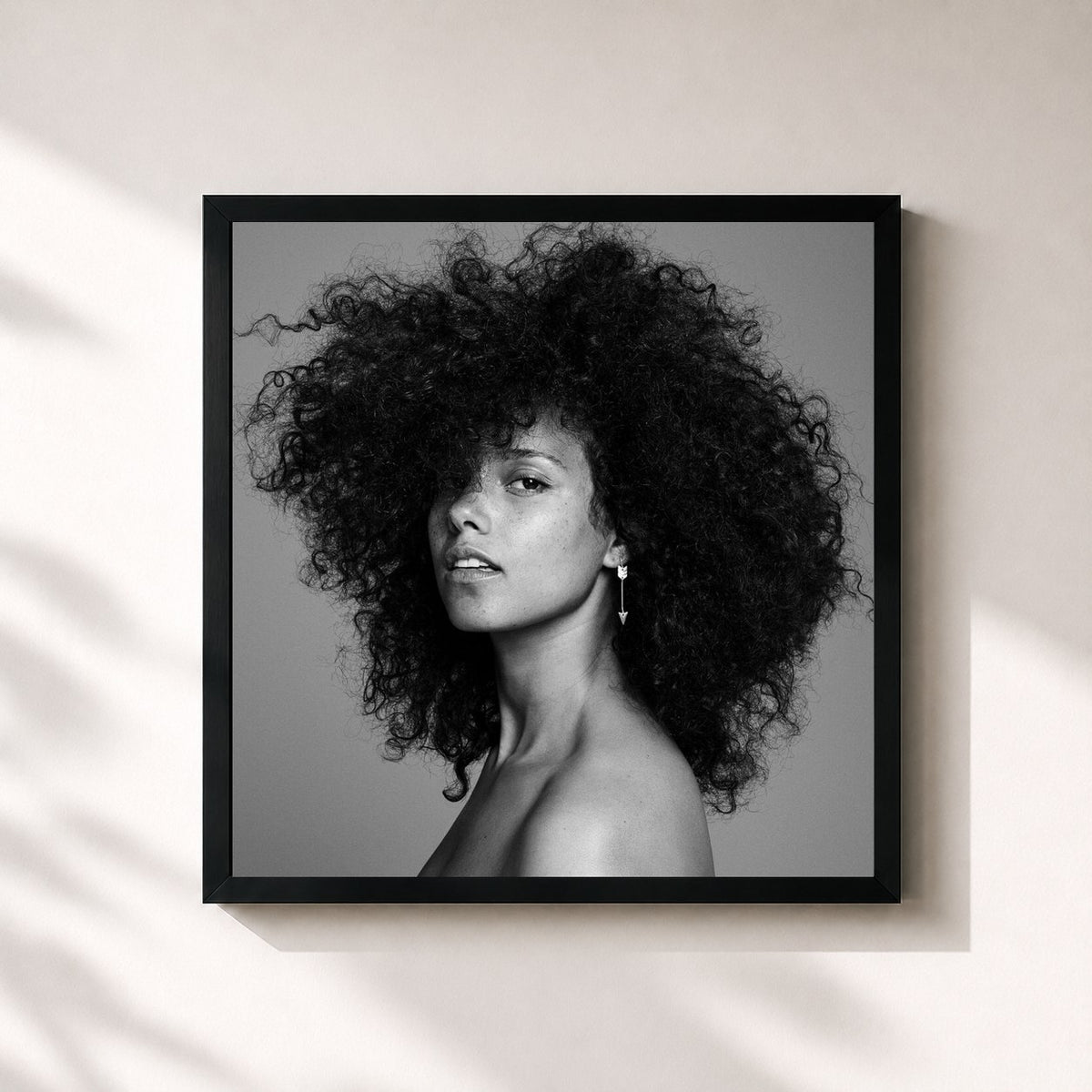 #noir Tableau carré de l'album HERE de Alicia Keys, cadre noir 32x32 cm