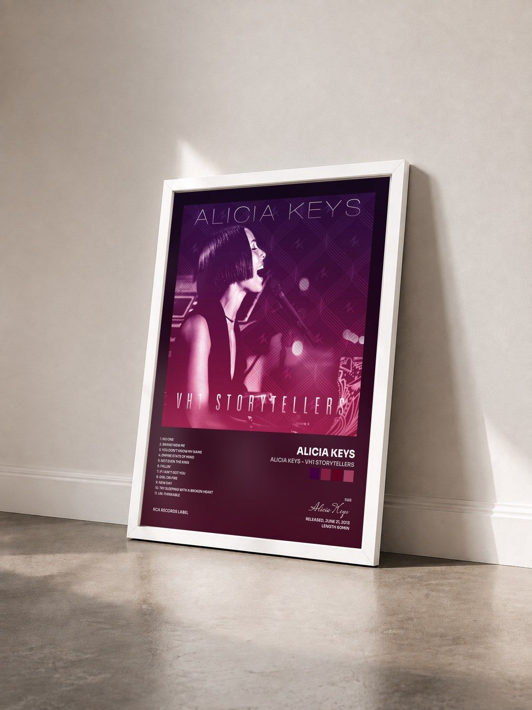 #blanc Tableau de l'album Alicia Keys - VH1 Storytellers de Alicia Keys vu de trois quarts, cadre blanc