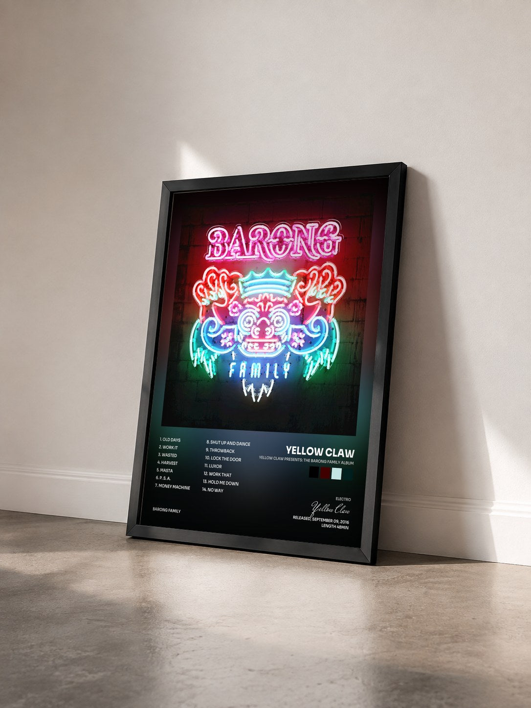 #noir Tableau de l'album Yellow Claw Presents: The Barong Family Album de Yellow Claw vu de trois quarts, cadre noir