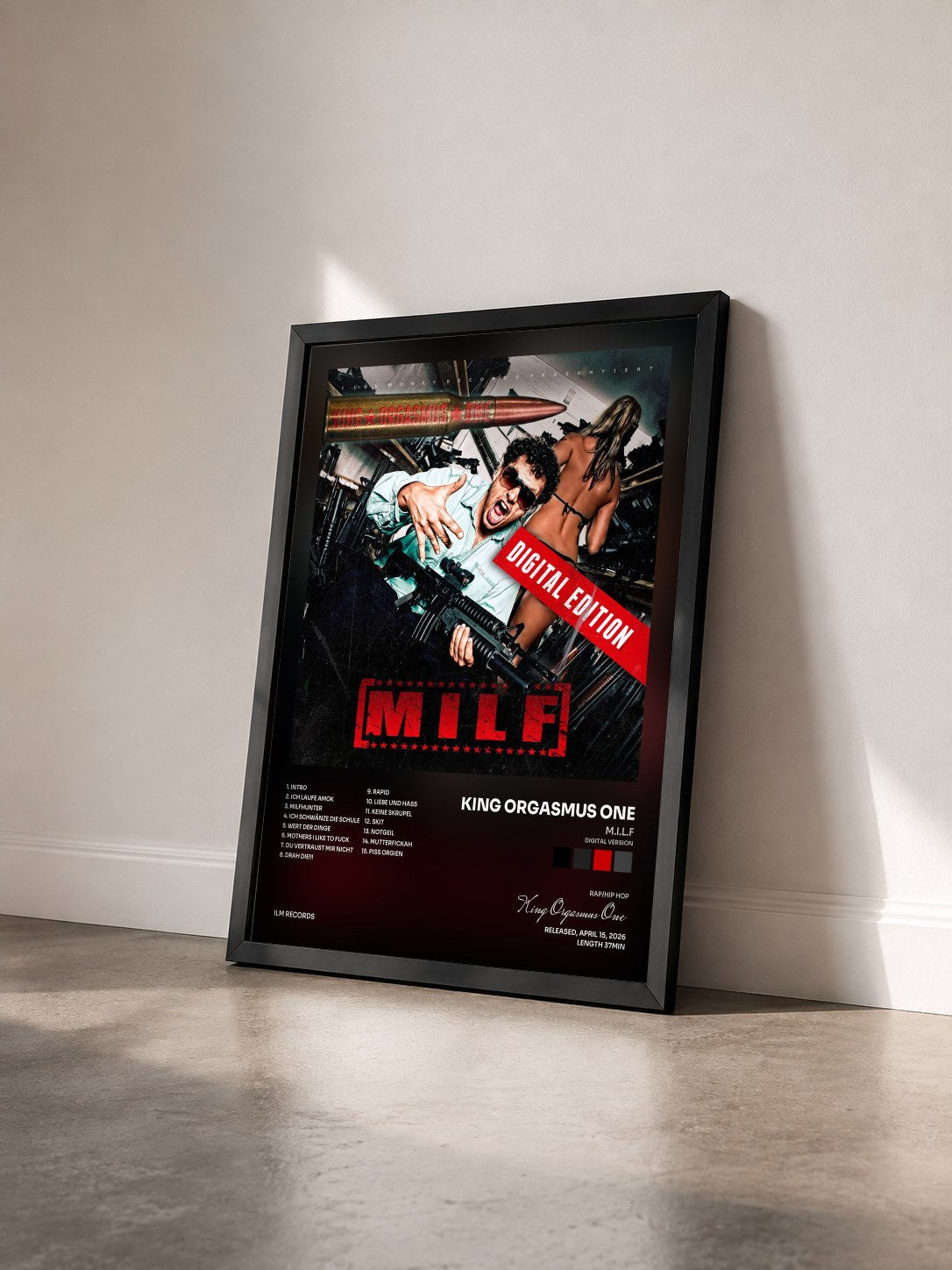 #noir Tableau de l'album M.I.L.F (Digital Version) de King Orgasmus One vu de trois quarts, cadre noir
