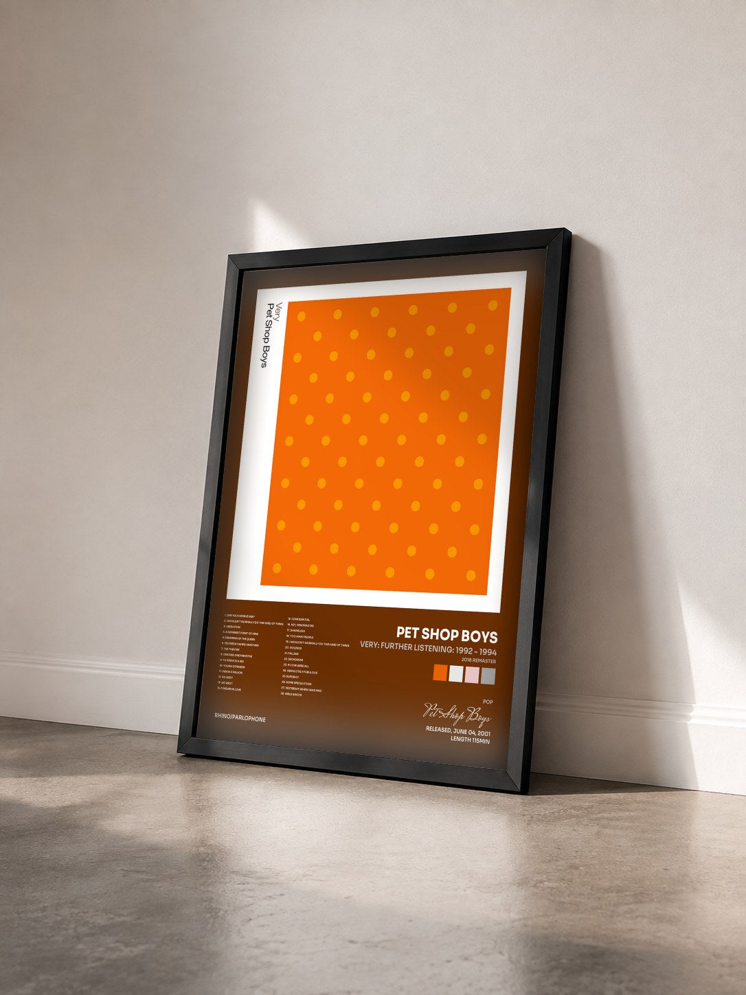 #noir Tableau de l'album Very: Further Listening: 1992 - 1994 (2018 Remaster) de Pet Shop Boys vu de trois quarts, cadre noir