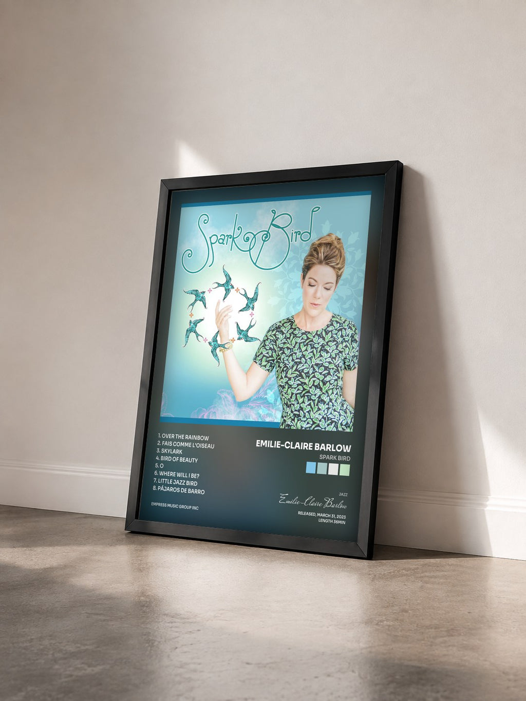 #noir Tableau de l'album Spark Bird de Emilie-Claire Barlow vu de trois quarts, cadre noir