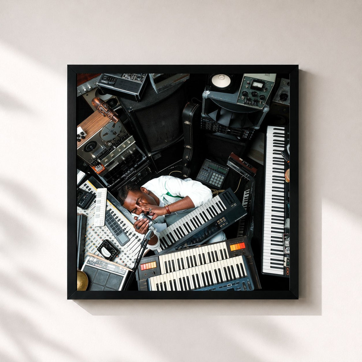 #noir Tableau carré de l'album BOUNCE MUSIC : SAISON 1 de Genezio, cadre noir 32x32 cm