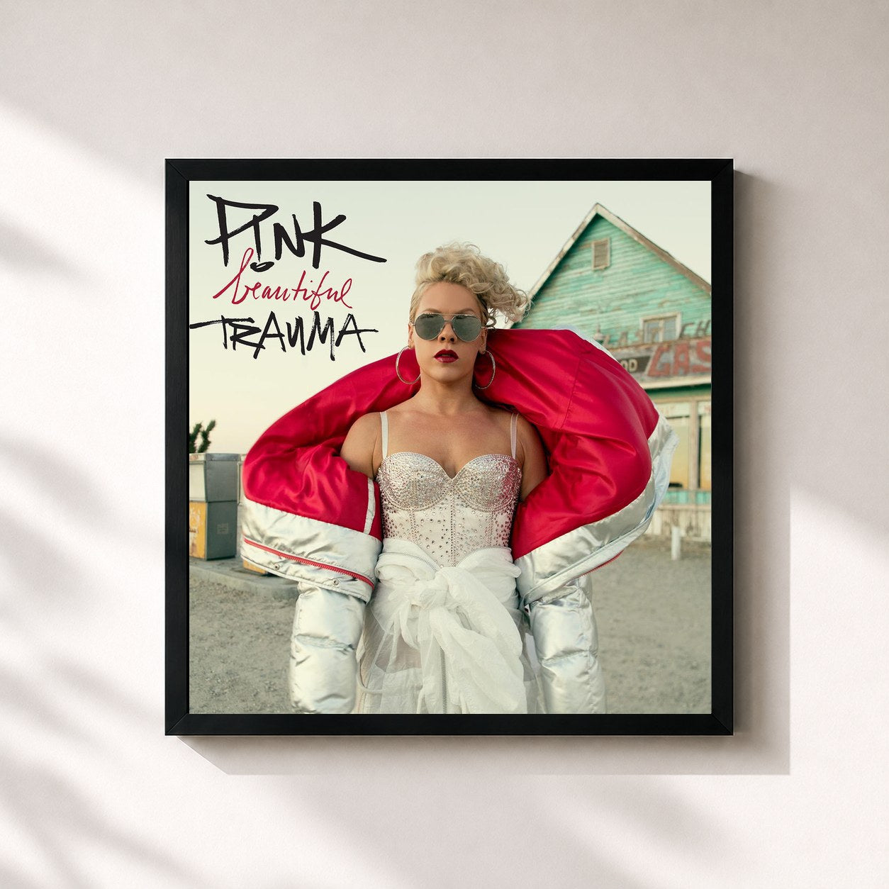 #noir Tableau carré de l'album Beautiful Trauma de P!nk, cadre noir 32x32 cm