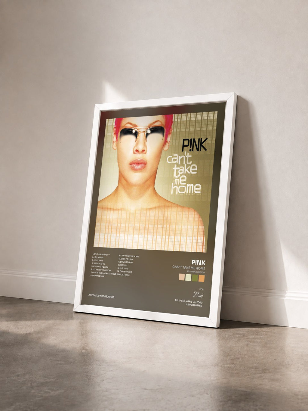 #blanc Can't Take Me Home (Expanded Edition) de P!nk en lámina enmarcada vista de tres cuartos, marco blanco
