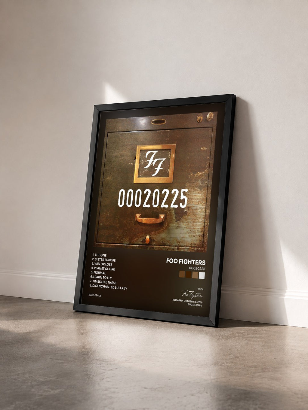 #noir Tableau de l'album 00020225 de Foo Fighters vu de trois quarts, cadre noir