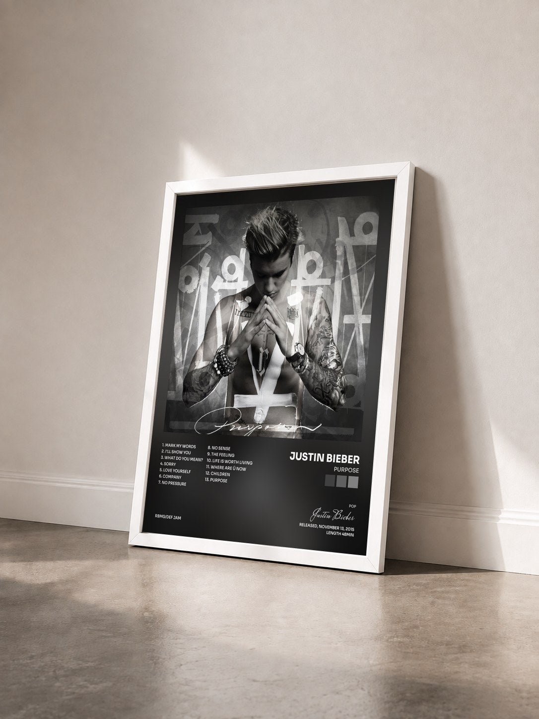 #blanc Purpose di Justin Bieber in stampa incorniciata vista di tre quarti, cornice bianca