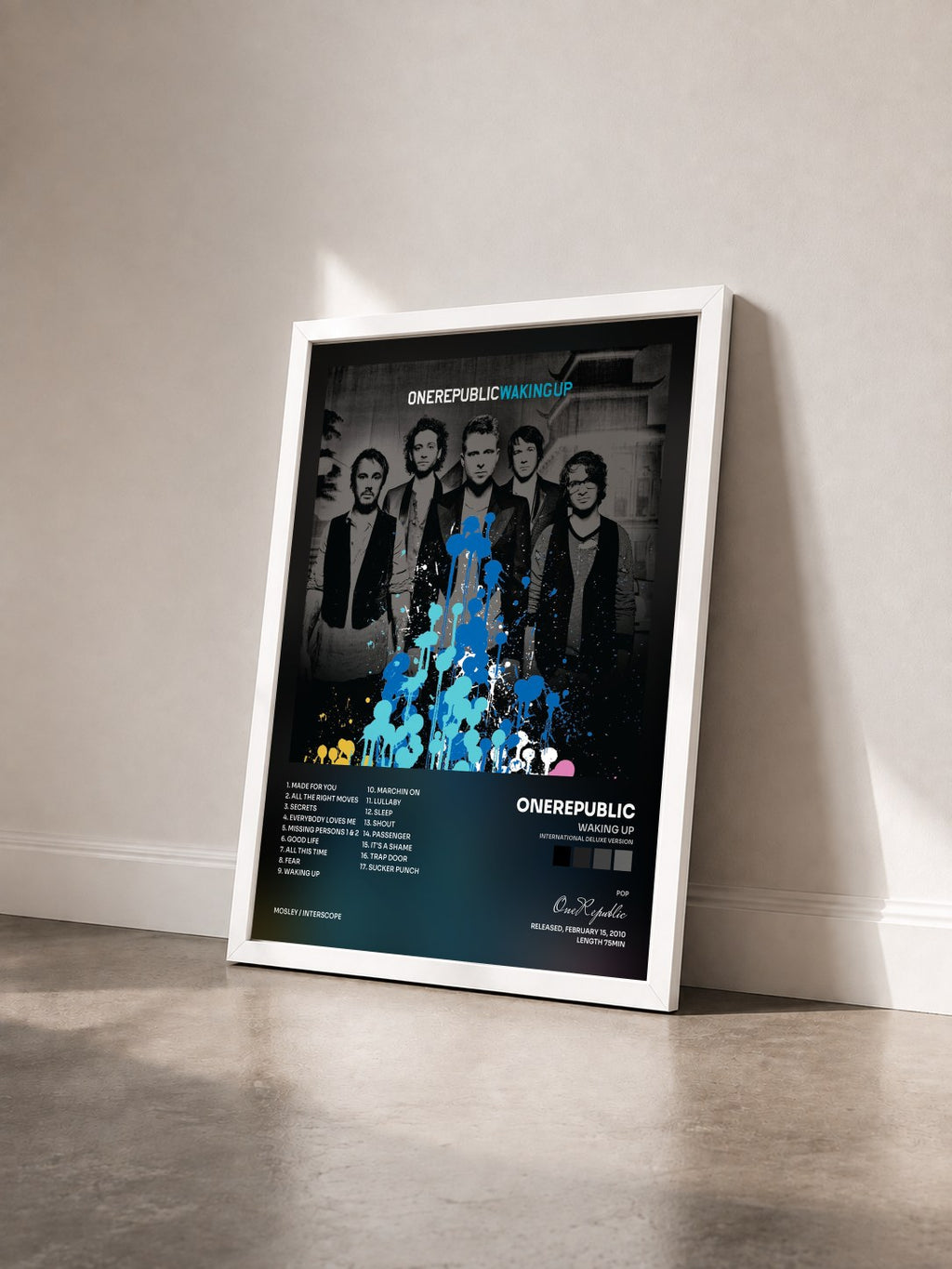 #blanc Waking Up (International Deluxe Version) von OneRepublic als gerahmter Kunstdruck von schräg gesehen, weißer Rahmen